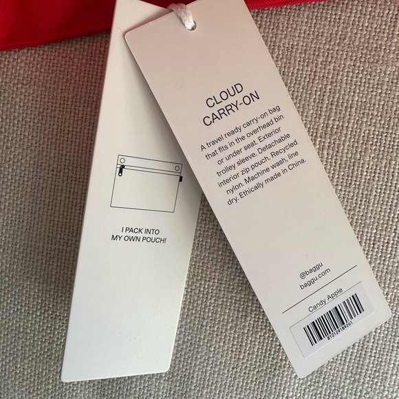 NWT BAGGU Cloud Carry-on | Candy Apple Red | Limited Edition - Picture 5 of 10